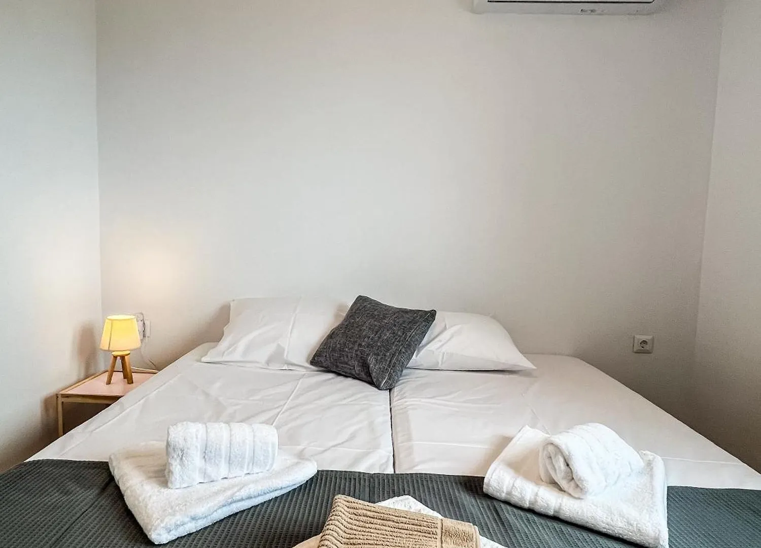 Loutra Villas Agia Paraskevi  0*, Agia Paraskevi (Kassandra)