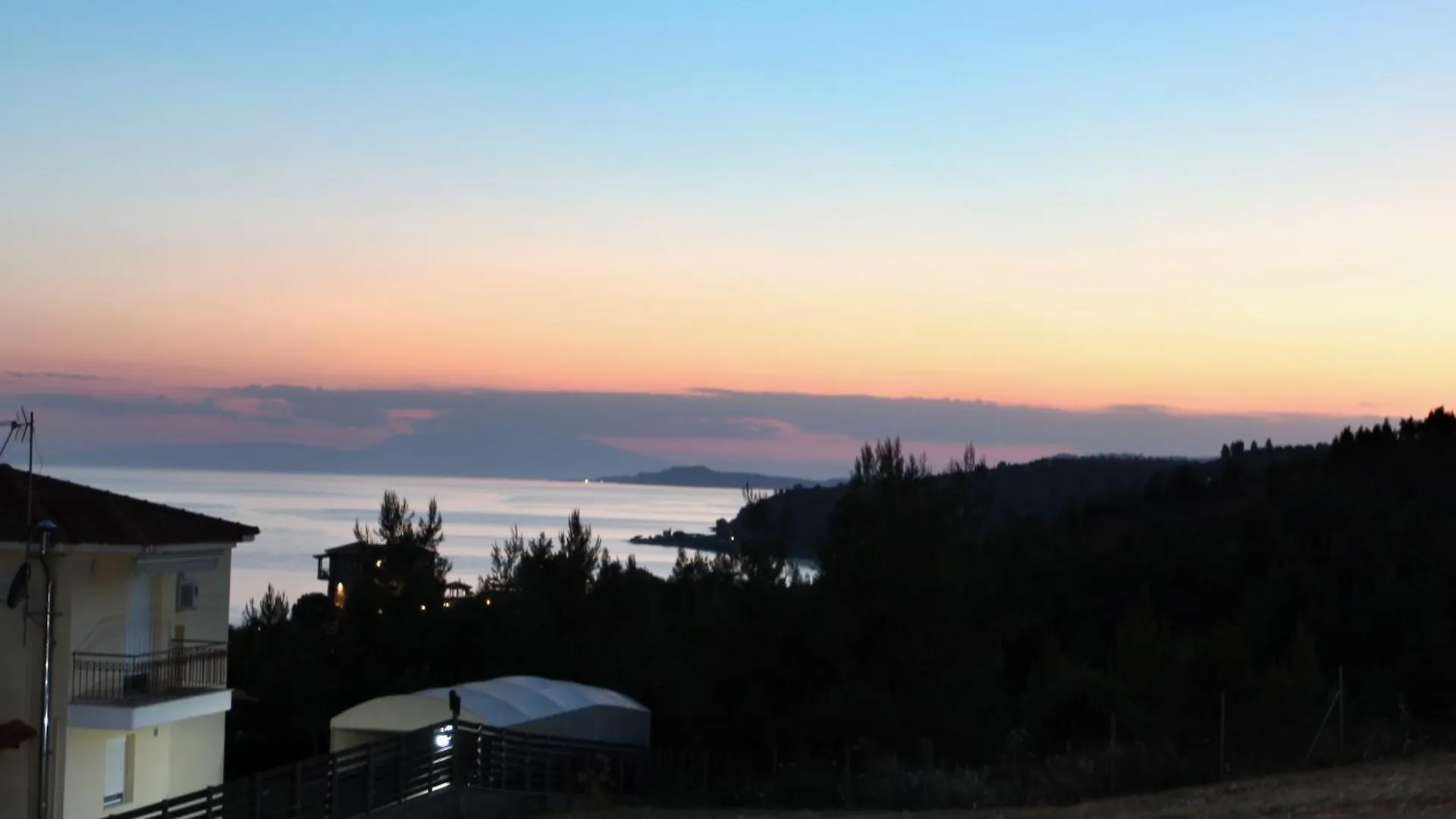 Loutra Villas Agia Paraskevi